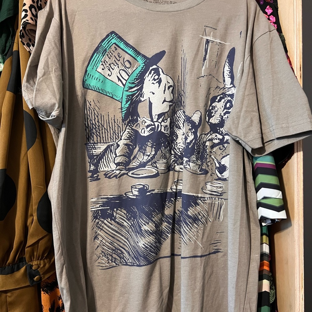 Gray Graphic T-Shirt with Mad Hatter Design